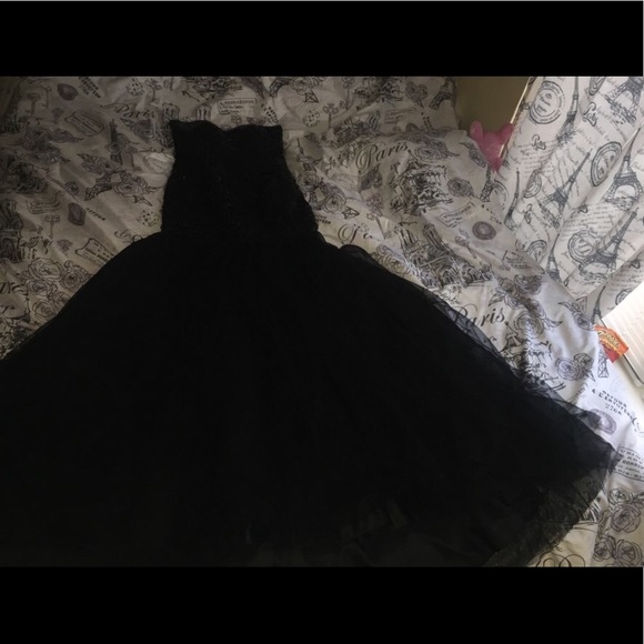 PROM DRESS!!! - Picture 1 of 3